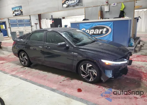 2025 Hyundai Elantra Sel Sport z USA, uszkodzony, nr VIN KMHLM4DG5SU023717